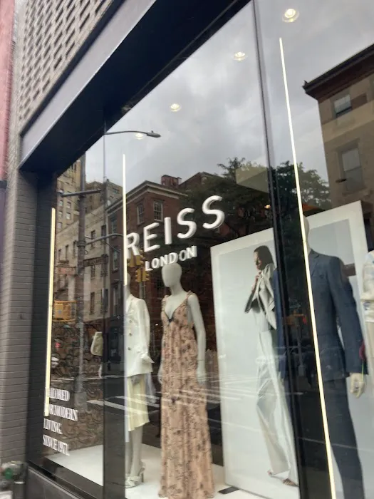 Reiss 8