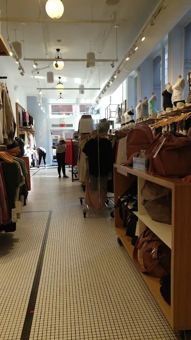 lululemon 4