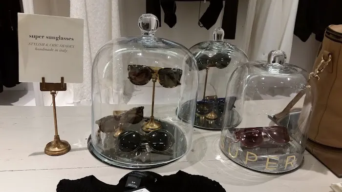 Club Monaco SoHo 4