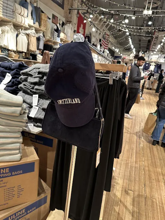 Brandy Melville - Flagship 2