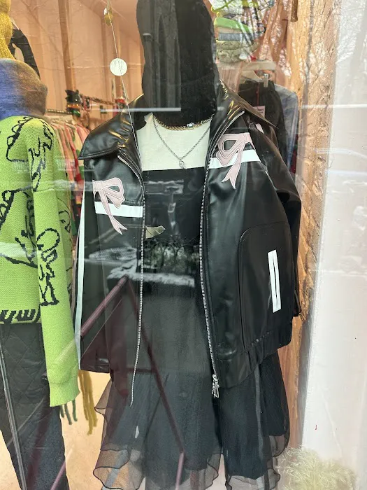 FEMALE FORM NOLITA 9