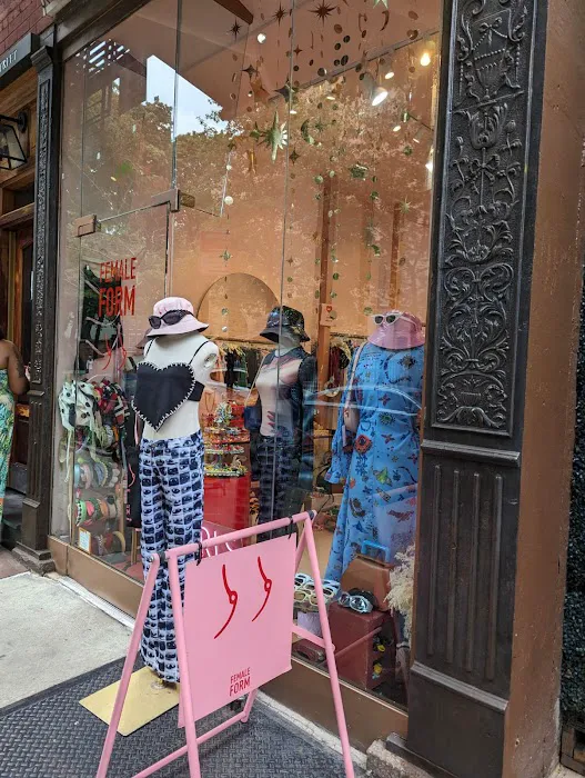 FEMALE FORM NOLITA 2