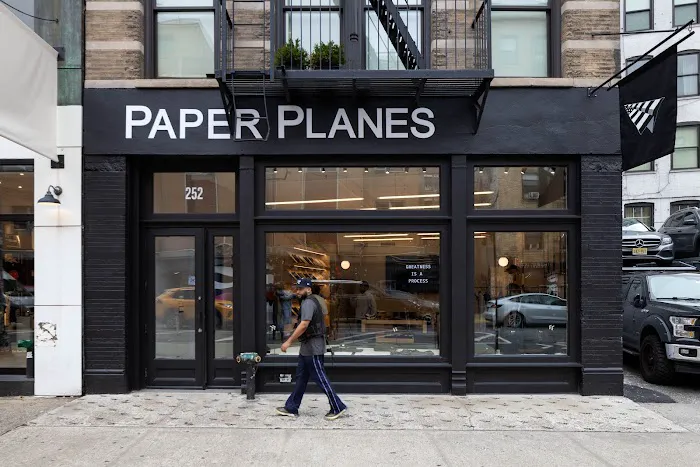 Paper Planes 1