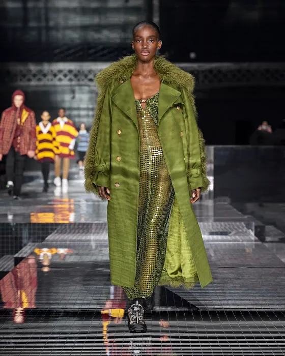 Burberry 9
