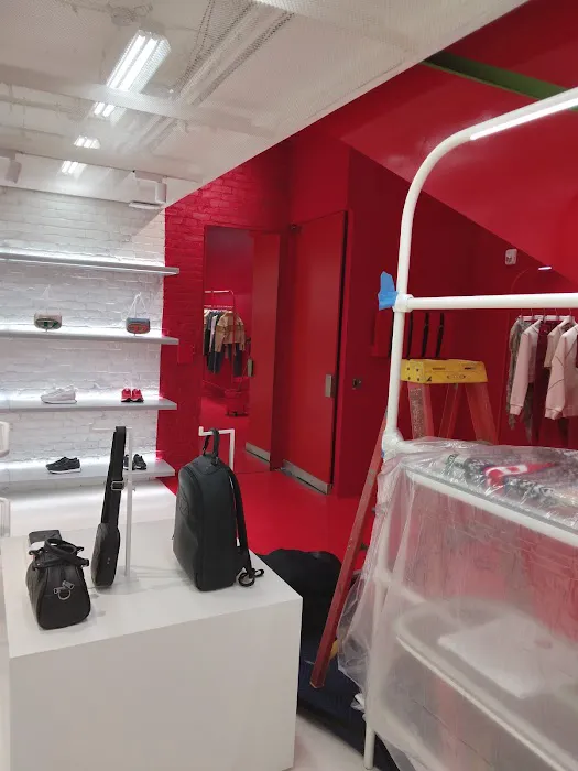 DIESEL STORE SOHO 0
