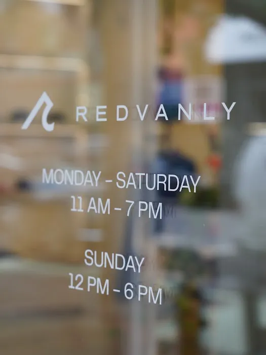 REDVANLY 0