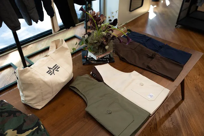 Alpha Industries 8