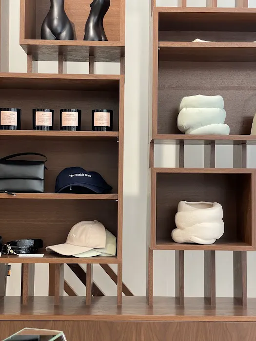 Frankie Shop 5