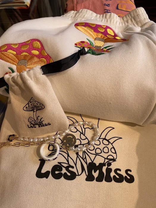 Les Miss 8
