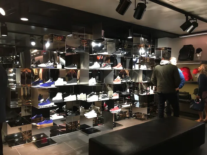 Y-3 SoHo Store New York 4