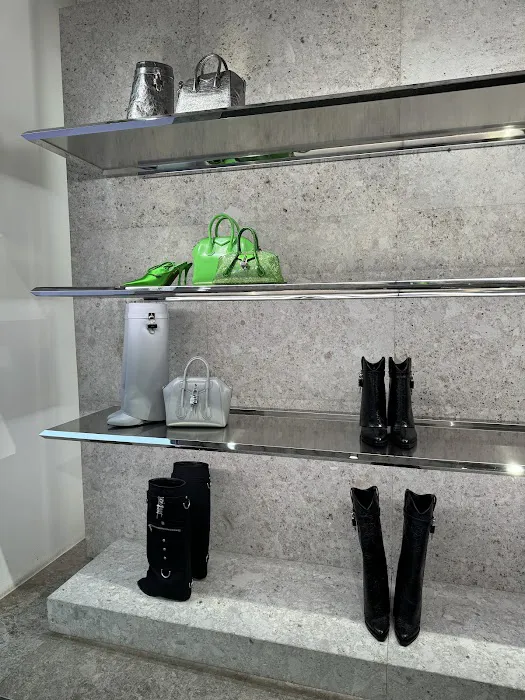 Givenchy SoHo 1