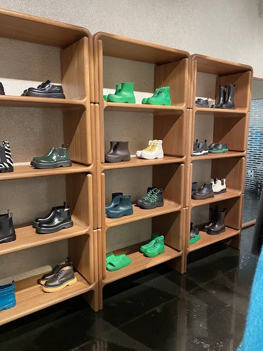 Bottega Veneta New York Soho 7