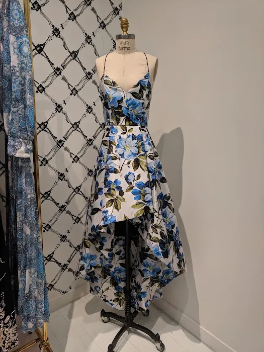 alice + olivia 8