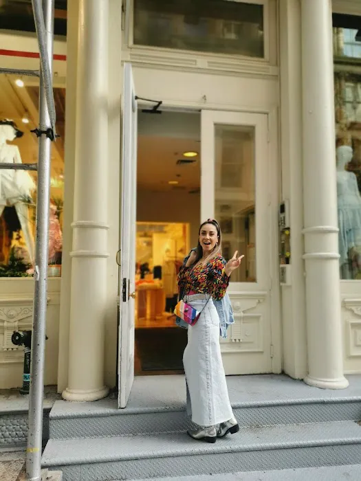 alice + olivia 6