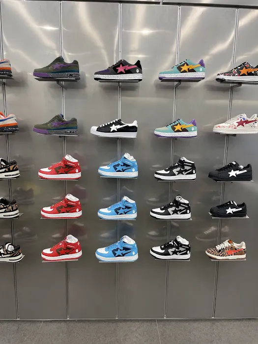 BAPE STORE NEW YORK SOHO 1
