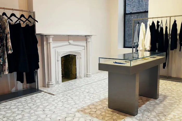 Atelier New York - Women's Store 6