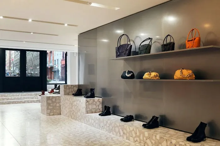 Atelier New York - Women's Store 1