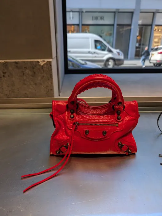 BALENCIAGA 1