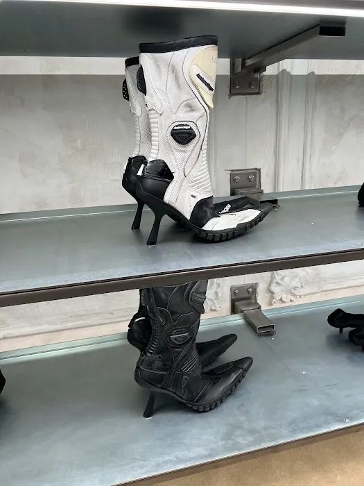 BALENCIAGA 0