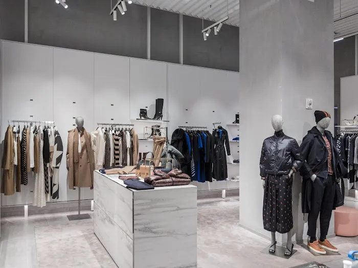 BOSS Store 3