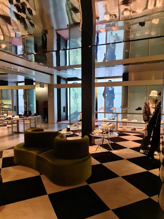 Prada New York Broadway 1