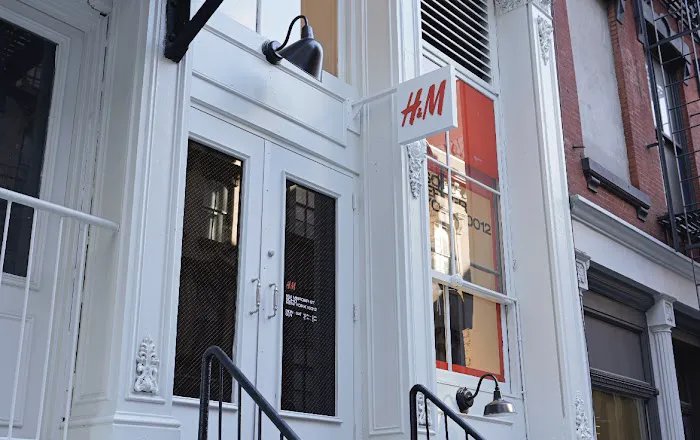 H&M 8