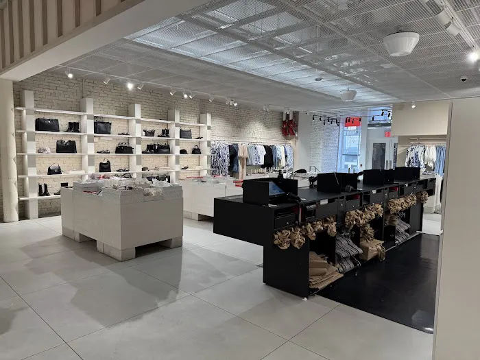 H&M 1
