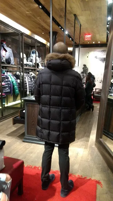 Moncler 1