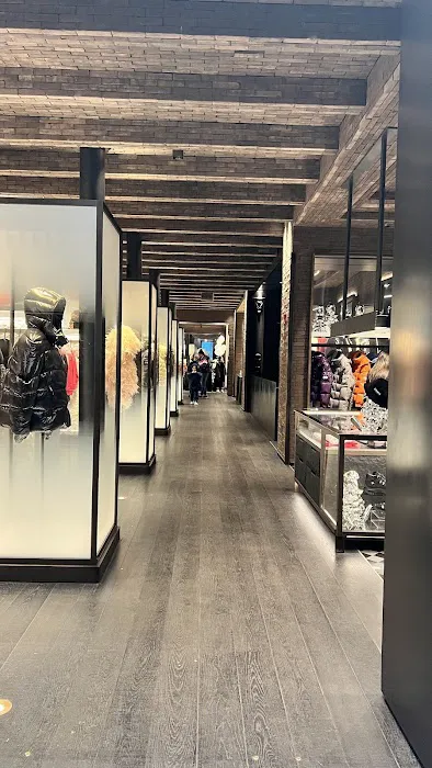 Moncler 7