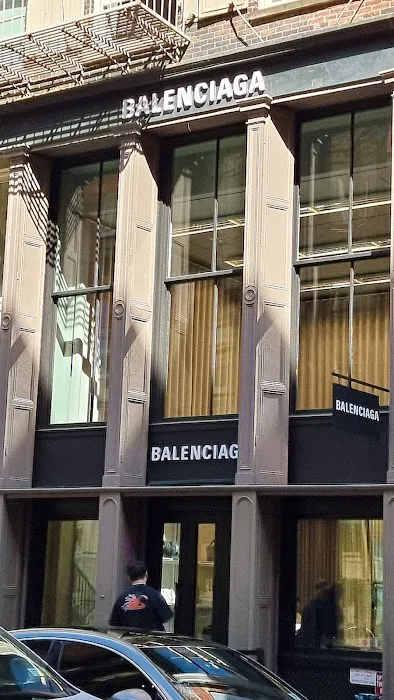 BALENCIAGA 8