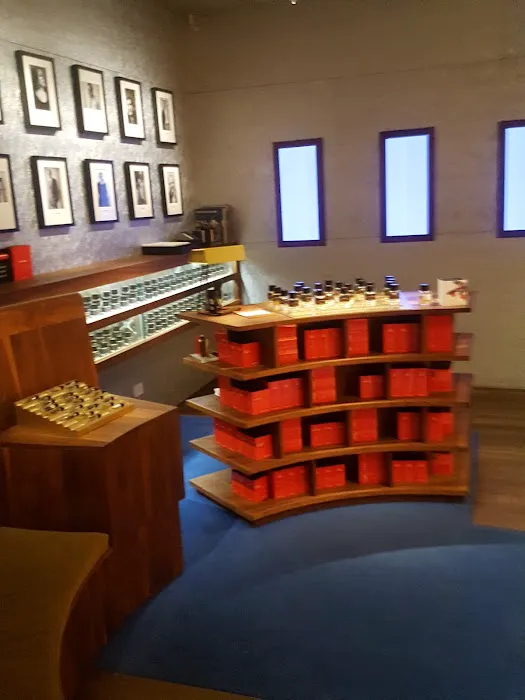 Editions de Parfums Frédéric Malle 7