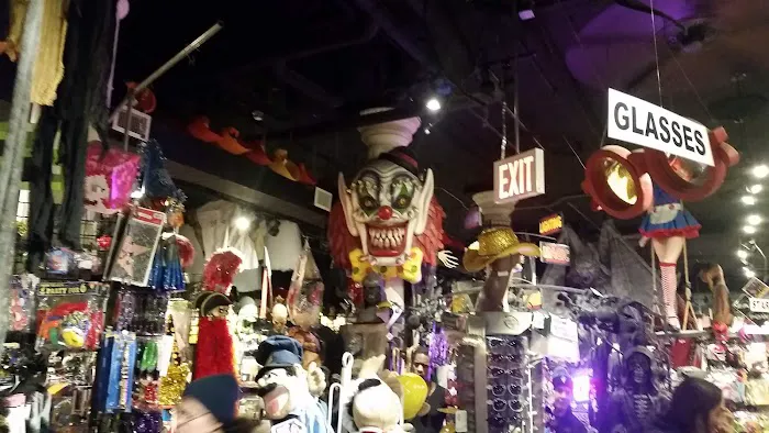 New York Costumes 3