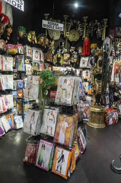 Halloween Adventure Shop 5
