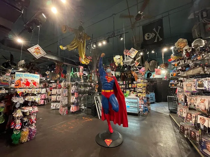 Halloween Adventure Shop 0