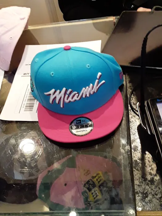 Hat Club 9
