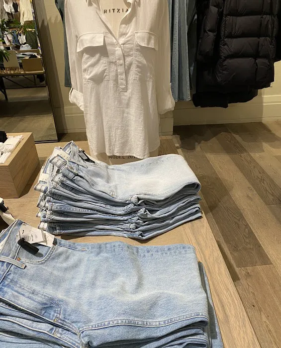Aritzia 5