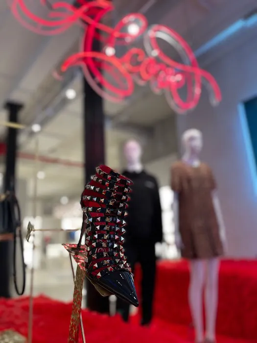 Valentino 5
