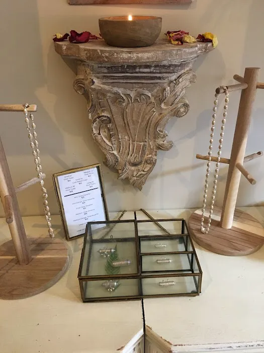 Amrita: Holistic Lifestyle Boutique 0