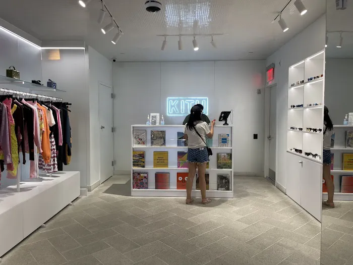 Kith Manhattan Temporary 3