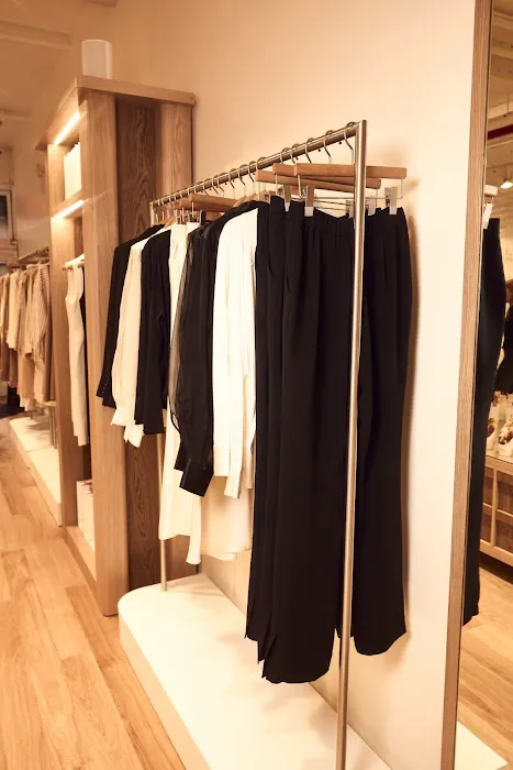 LILYSILK INC. 8