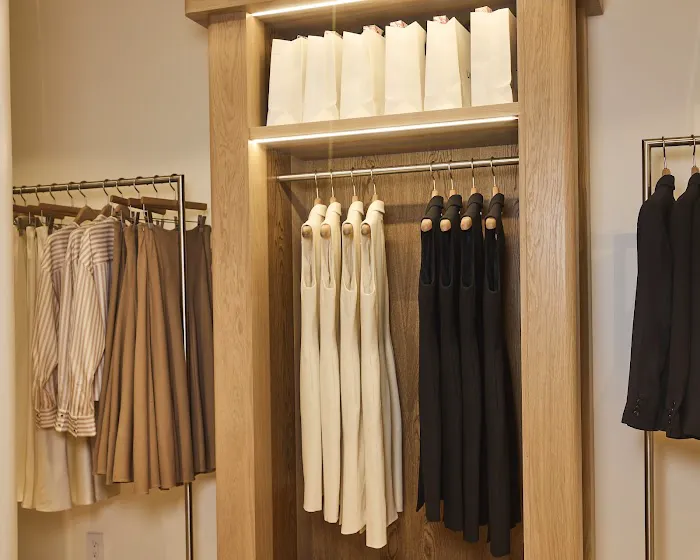 LILYSILK INC. 7