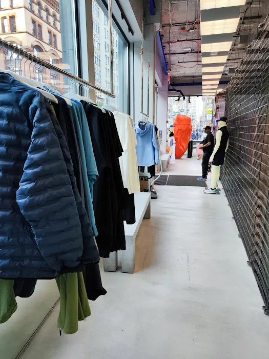 On Store NYC Lafayette 3