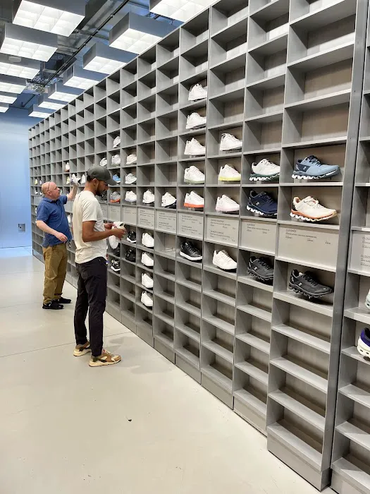On Store NYC Lafayette 0