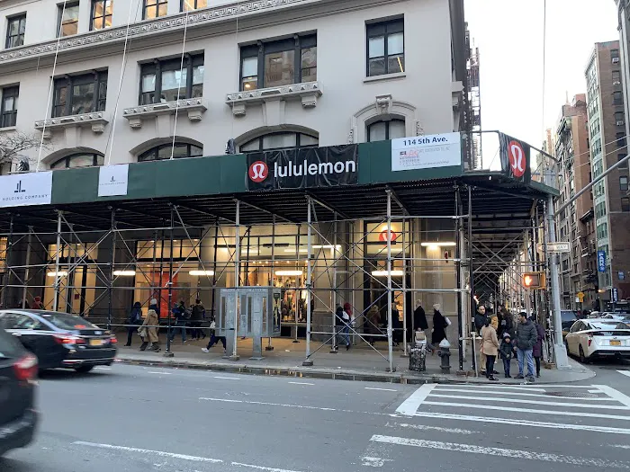 lululemon 4