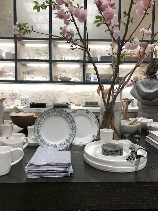 goop Bond Street 9