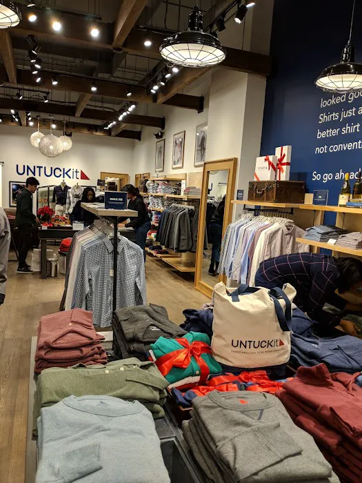 UNTUCKit 3