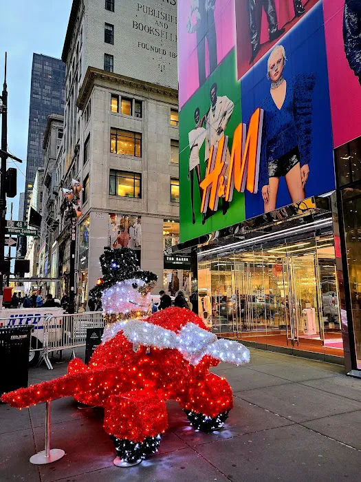 H&M 0