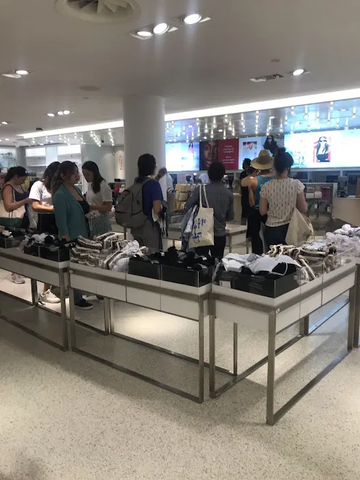 H&M 4