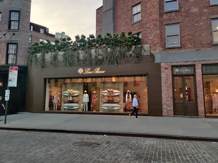 Loro Piana 9