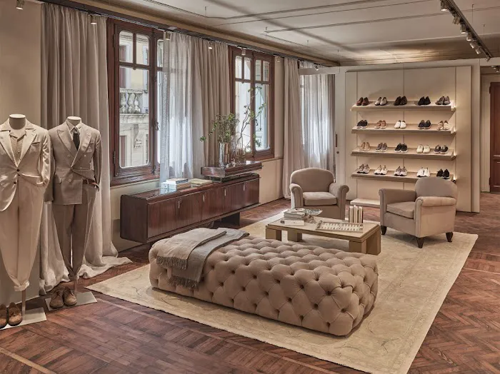 Brunello Cucinelli 6